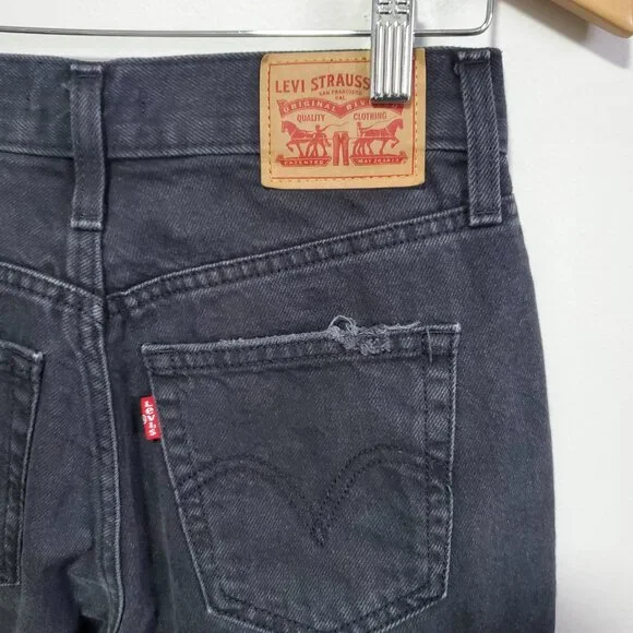 LEVI'S High Waisted Mom Jean Tapered Leg Stretch Distressed Black Women 28 x 28" - Picture 8 of 16